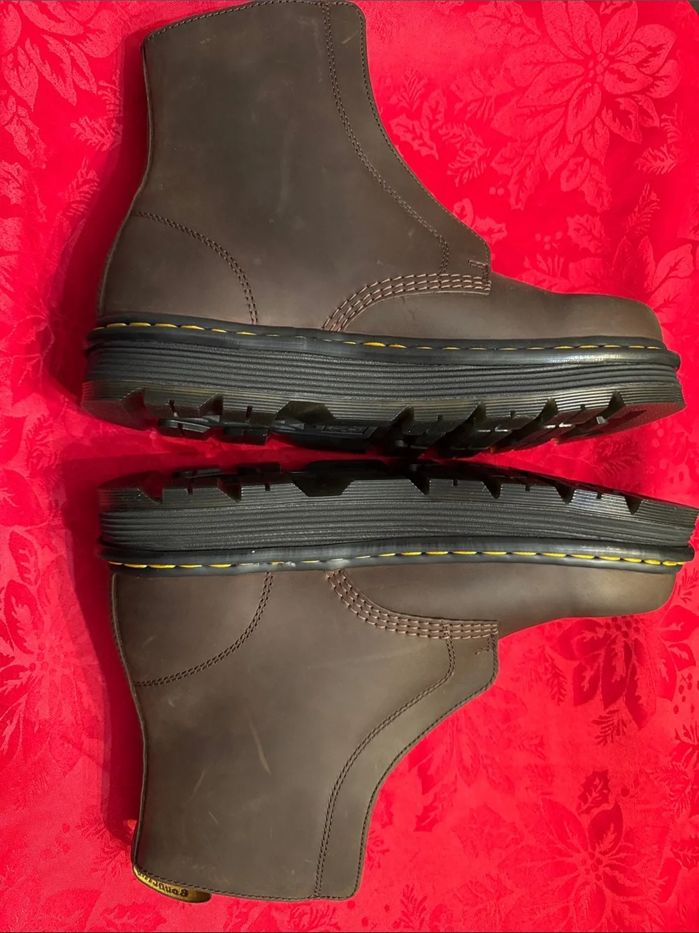 Dr. Martens ZEBZAG LACELESS Slip On Nubuck Boots